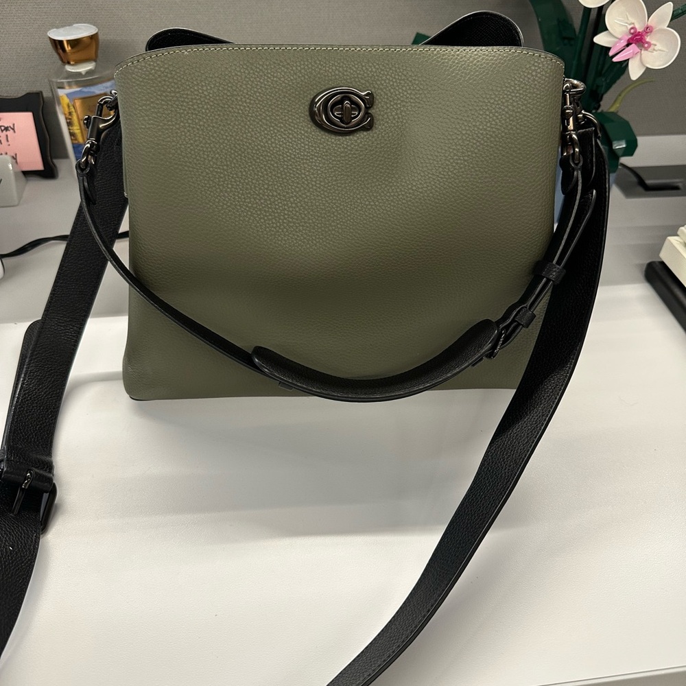 Coach Willow Bucket Tote